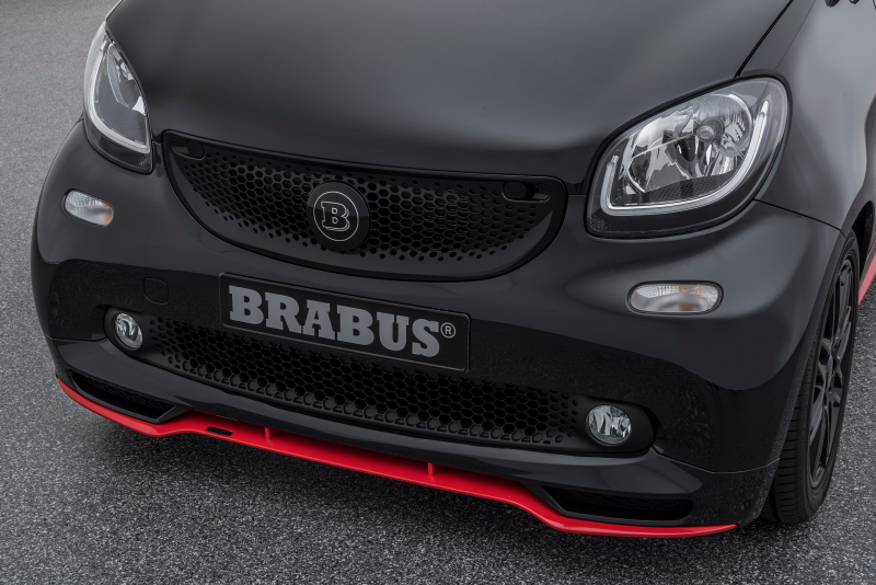 Illustration for article titled The Brabus 125R Is a Ballistic 125-HP Smart ForTwo Pocket Rocket